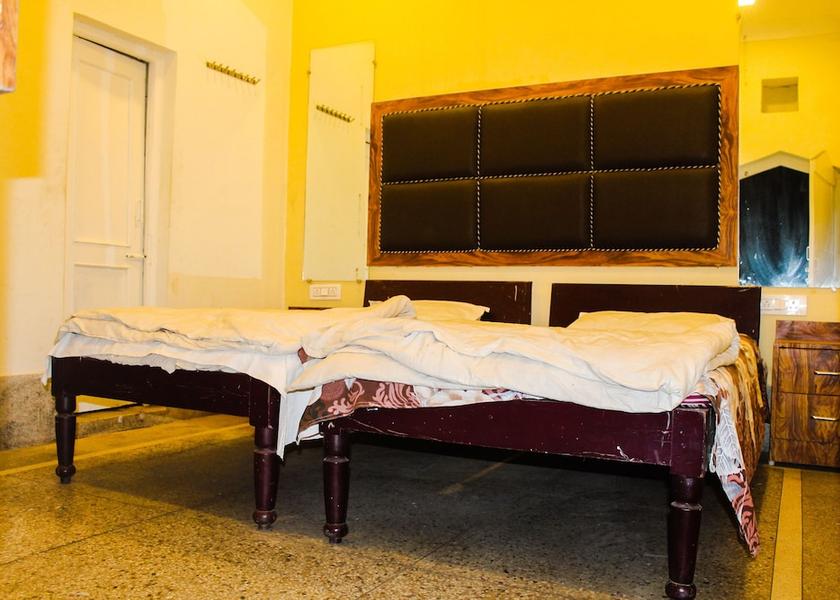 Madhya Pradesh Gwalior Room