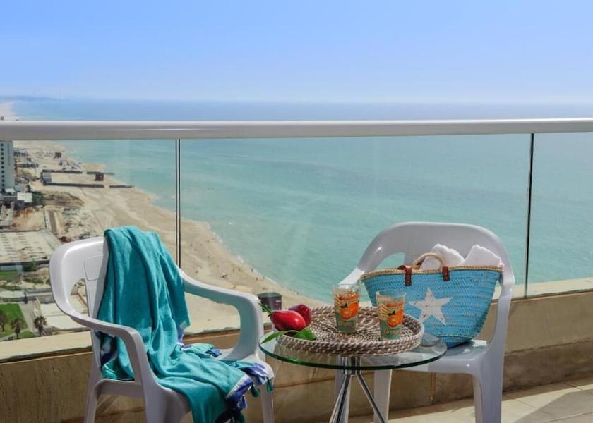  Bat Yam Exterior Detail