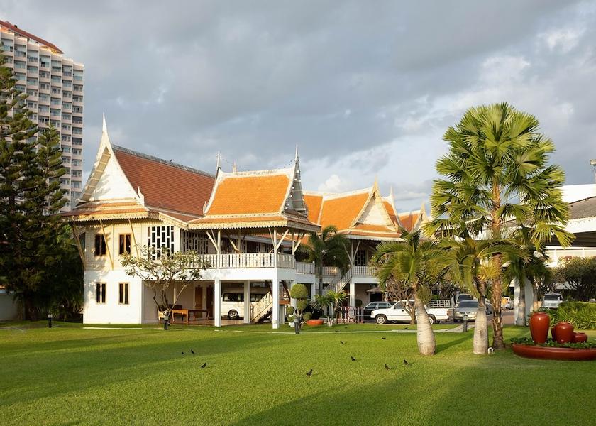 Prachuap Khiri Khan Cha-am Exterior Detail