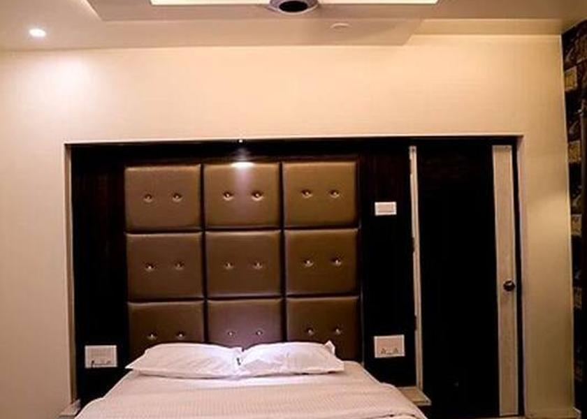 Maharashtra Osmanabad Executive AC Room