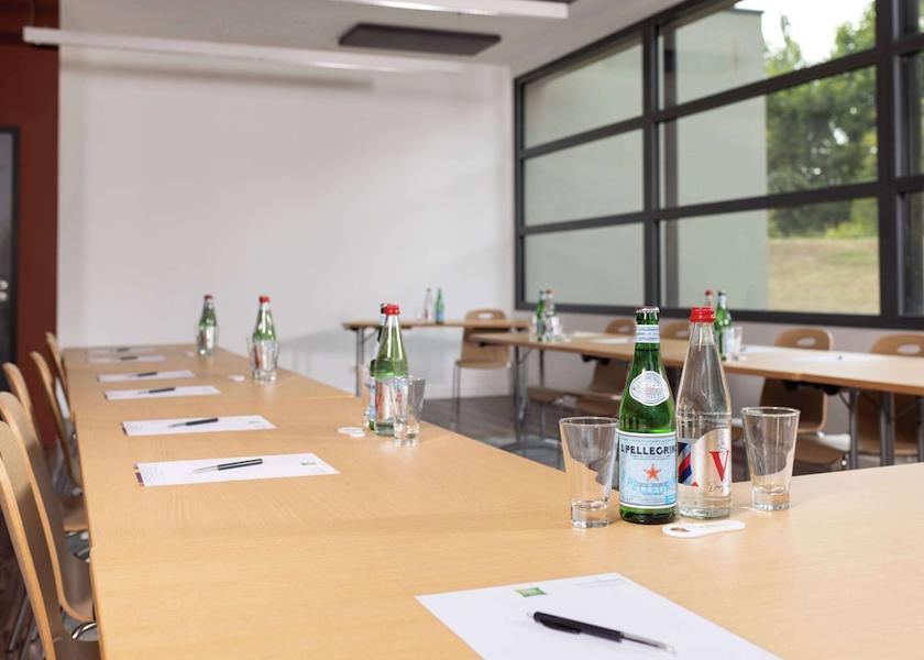Hauts-de-France Lesquin Meeting Room