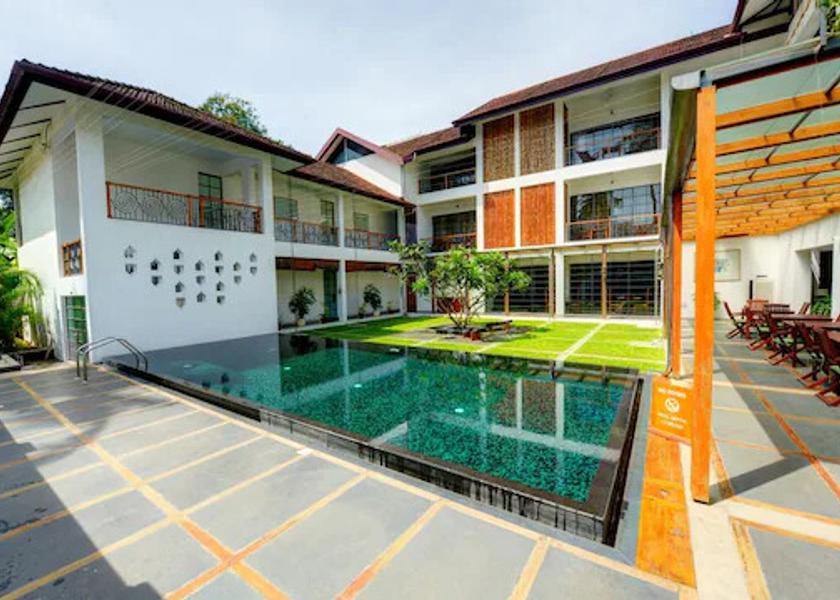 Kerala Kochi Pool