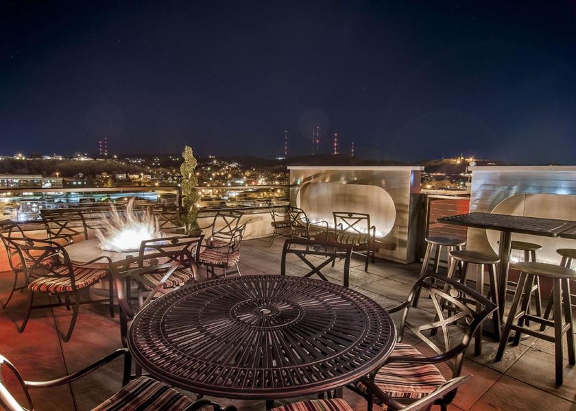 South Dakota Rapid City bar/lounge