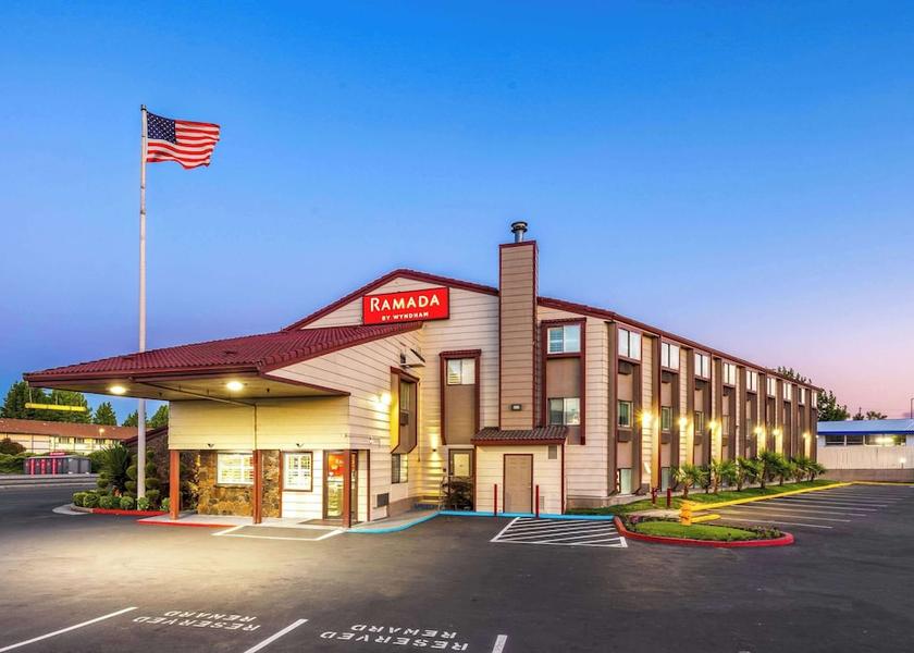 Oregon Medford Exterior Detail