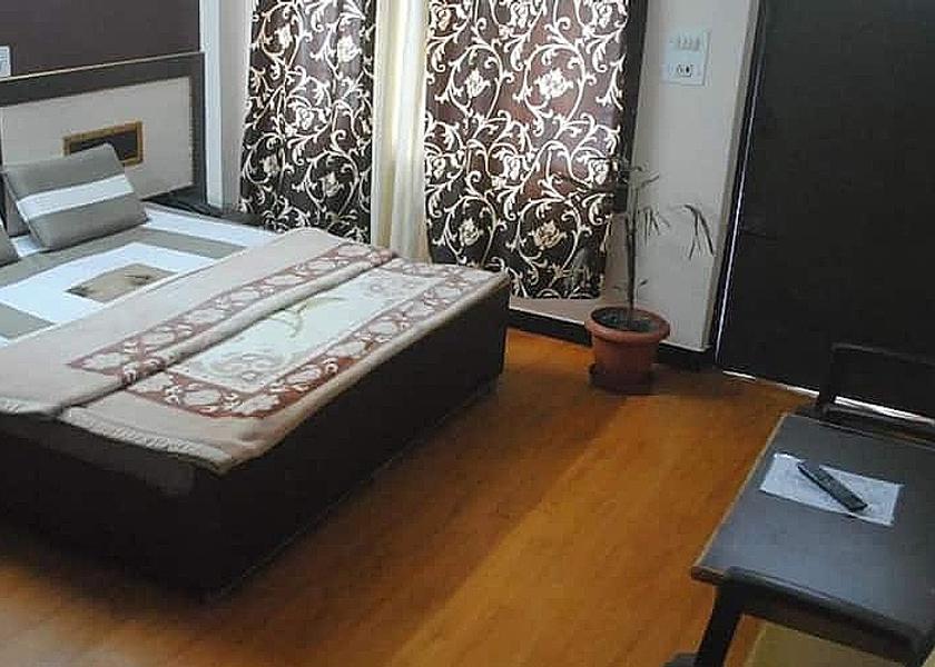 Himachal Pradesh Dharamshala Bedroom
