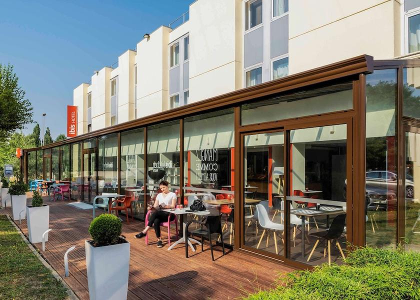 Île-de-France Emerainville Exterior