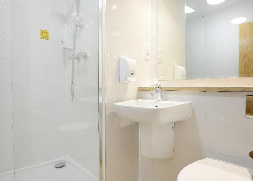  Swords Triple Room