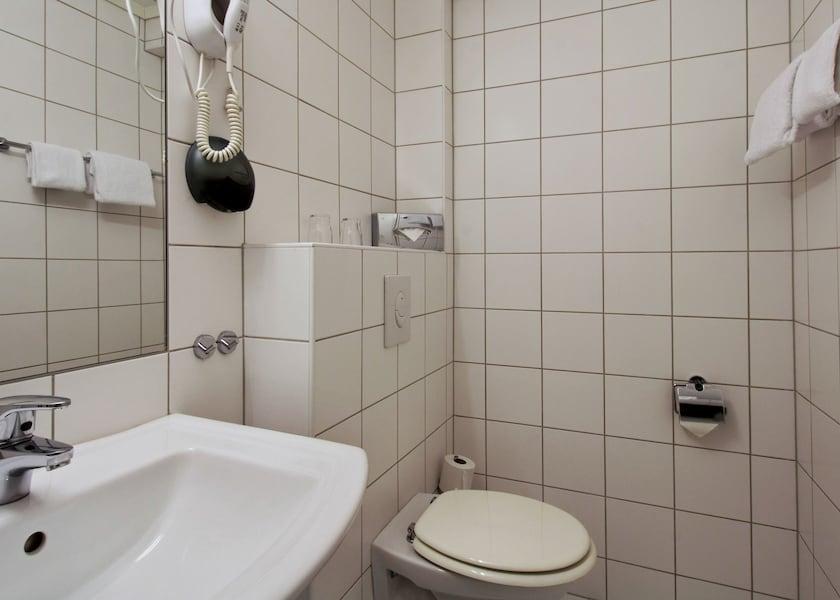 Møre og Romsdal Ålesund Bathroom
