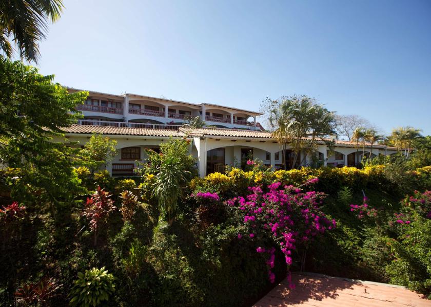 Guanacaste Tamarindo surrounding environment