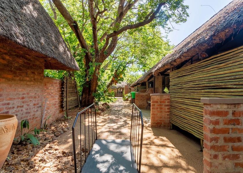  Victoria Falls Exterior Detail