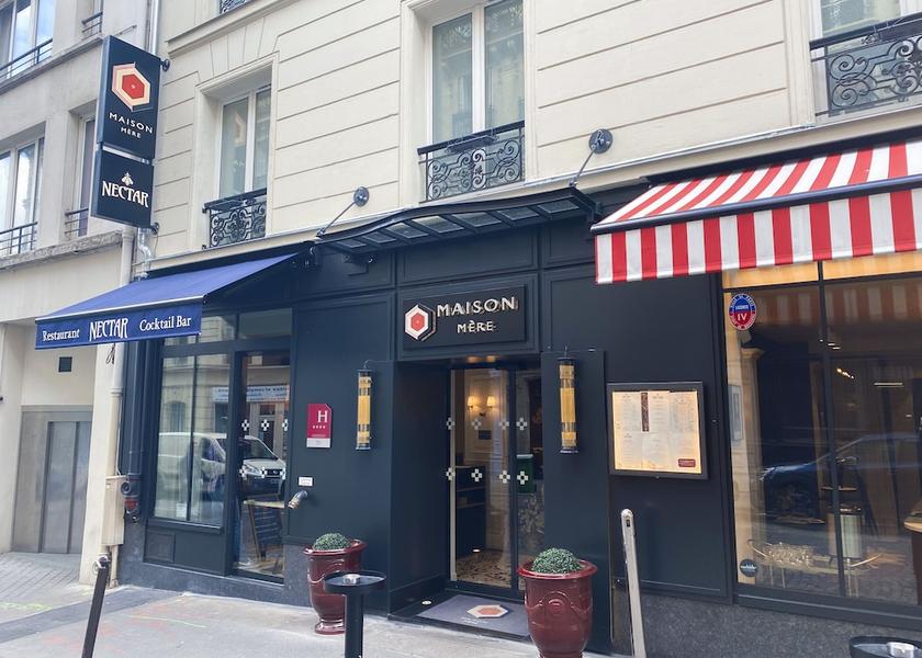 Ile-de-France Paris Exterior