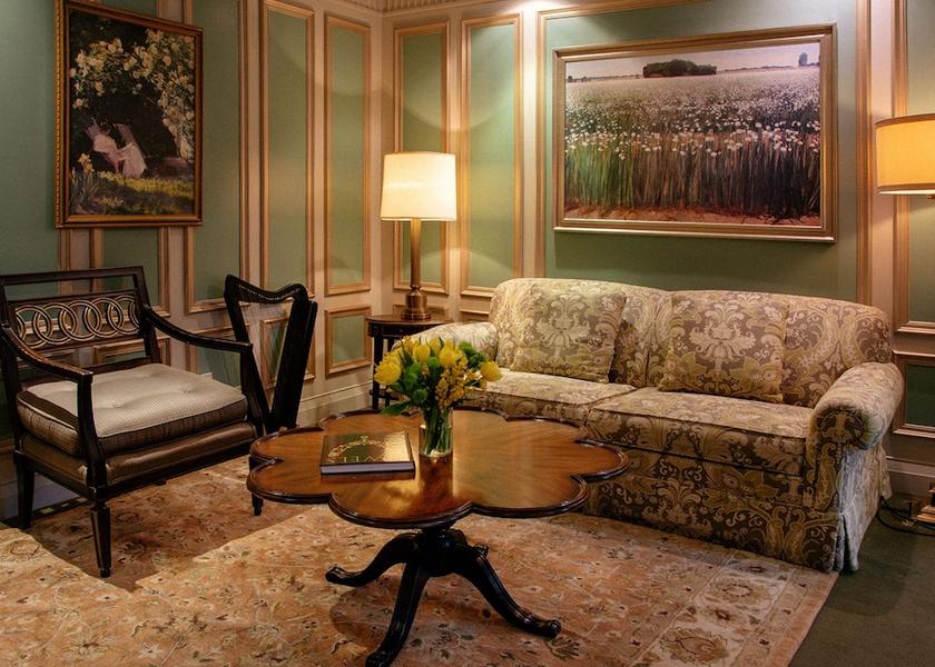 Ontario Toronto Room