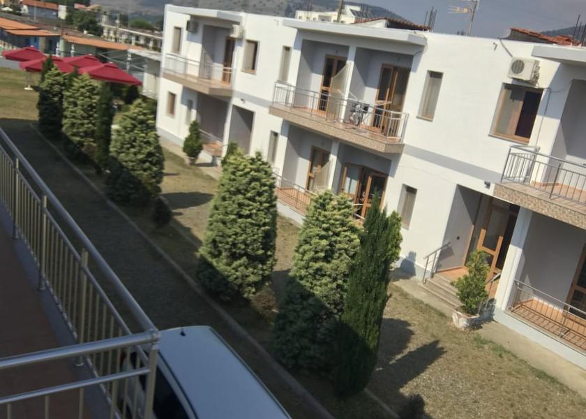  Velipoje Facade