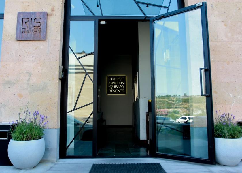  Yerevan Property entrance