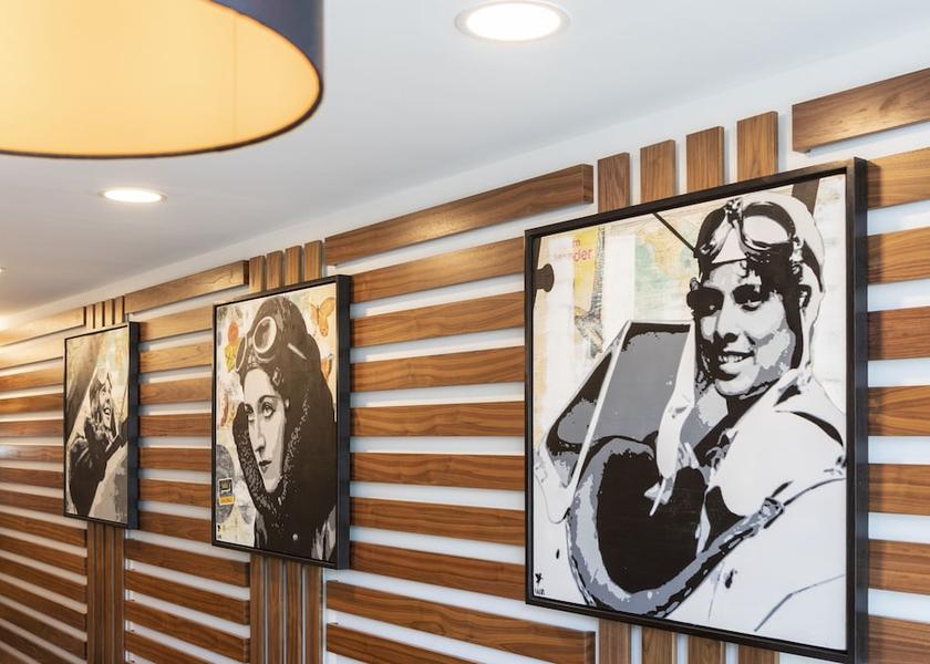 England Feltham Reception