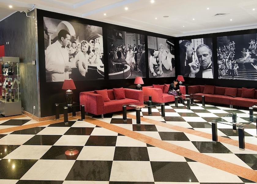Porto Porto Lobby