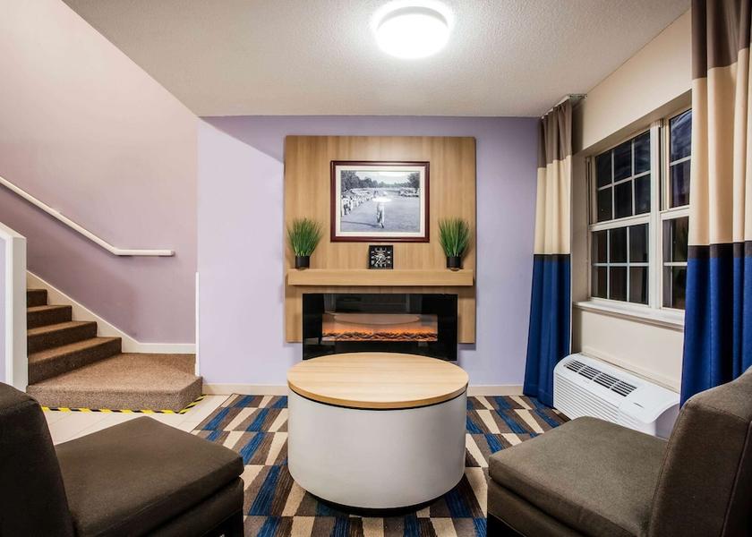 North Carolina Southern Pines Lobby