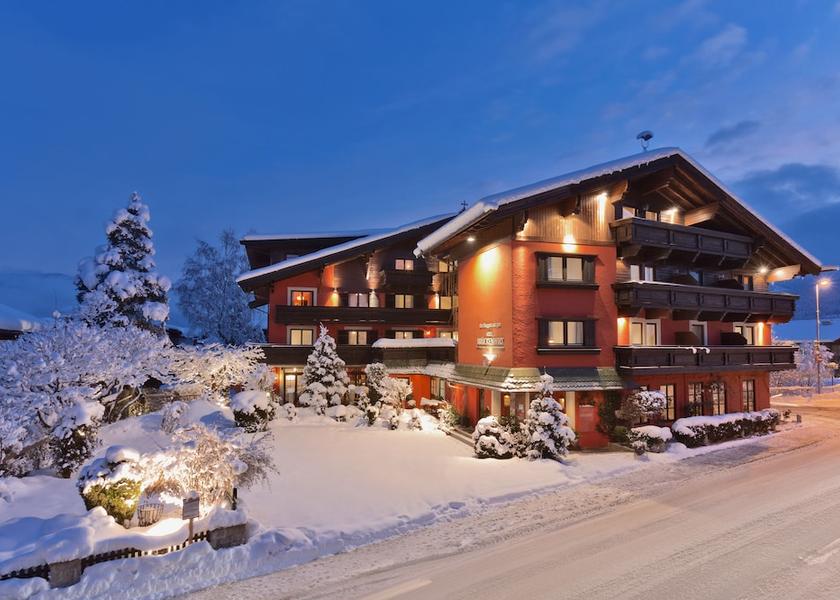 Tyrol Sankt Johann in Tirol Facade