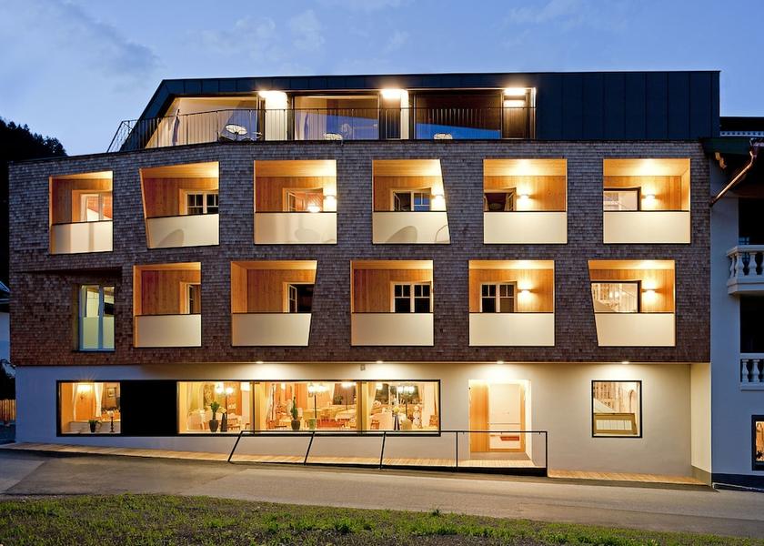 Tyrol Schwendau Facade