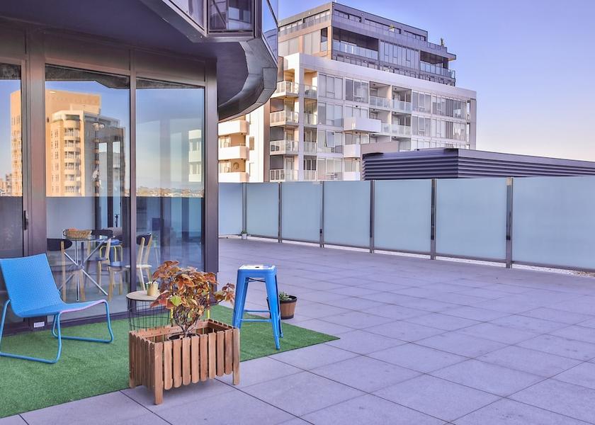 Victoria Melbourne Terrace
