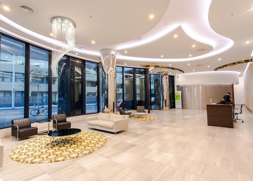 Victoria Melbourne Lobby