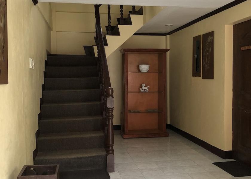  Cordova Interior Entrance