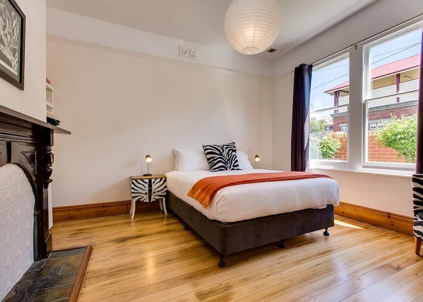 Tasmania Hobart Room