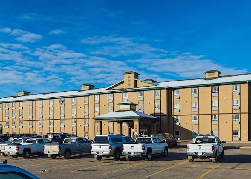 Alberta Grande Prairie Facade