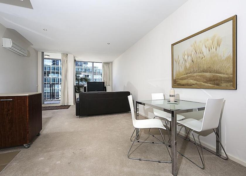 New South Wales Canberra In-Room Dining