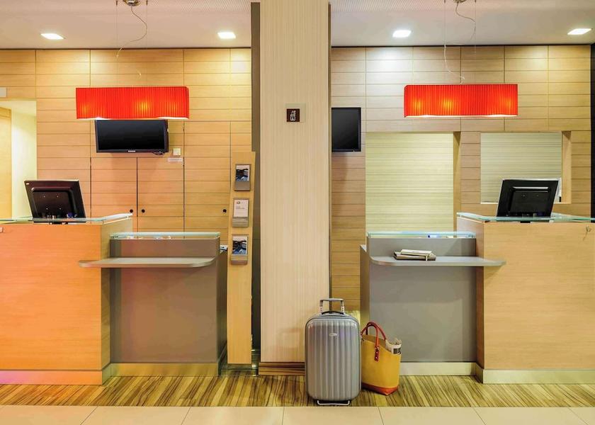 Vienna (state) Vienna Exterior Detail