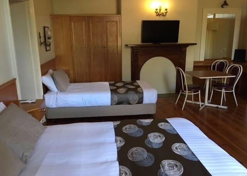Victoria Castlemaine Room