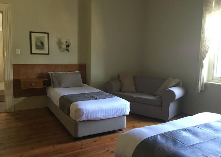 Victoria Castlemaine Room