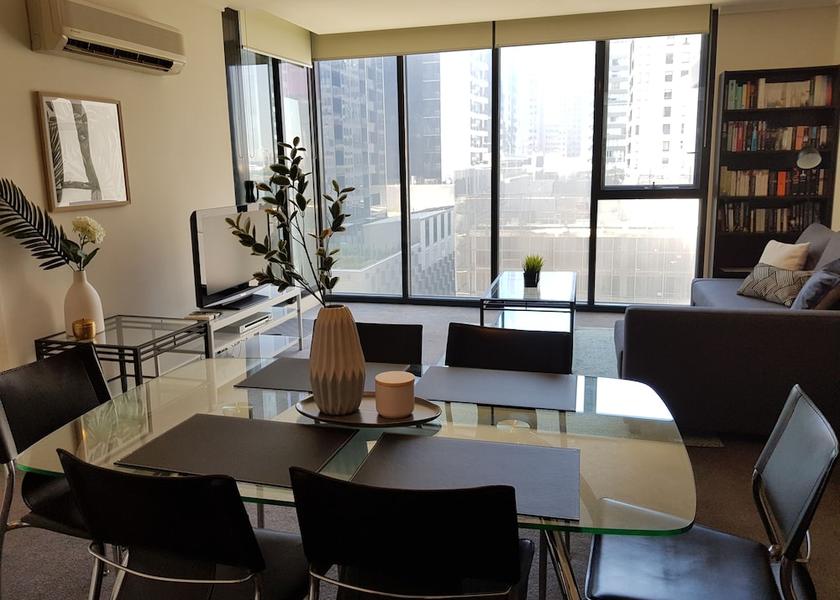 Victoria Melbourne In-Room Dining