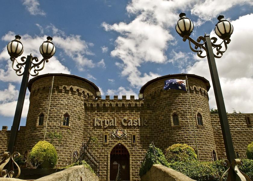 Victoria Bungaree Exterior Detail