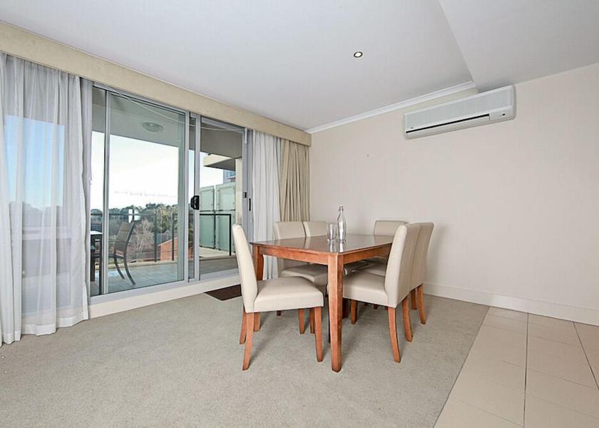 Australian Capital Territory Canberra In-Room Dining