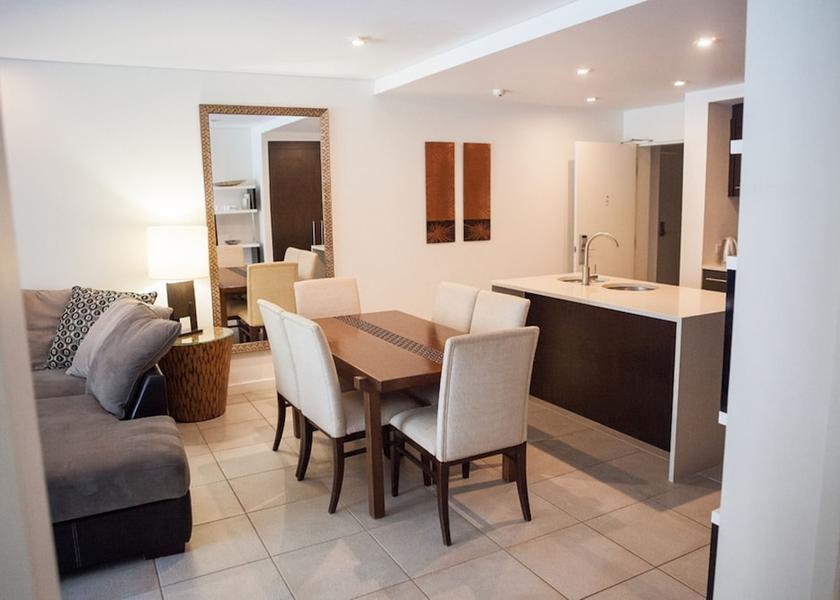 Queensland Craiglie In-Room Dining
