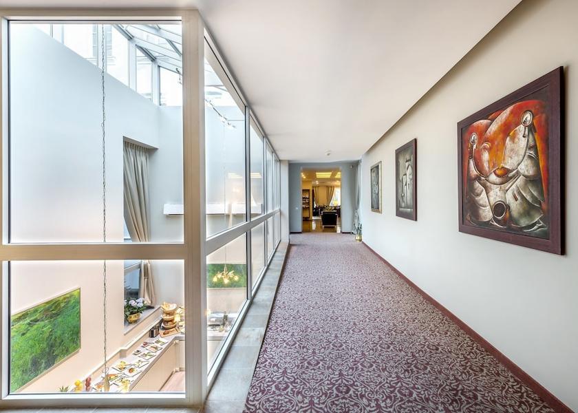  Vilnius Lobby