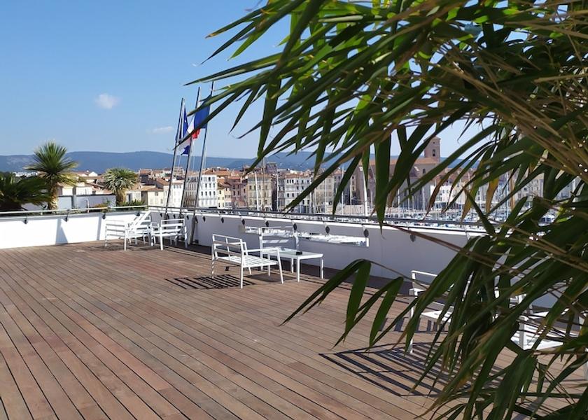 Provence - Alpes - Cote d'Azur La Ciotat Exterior Detail