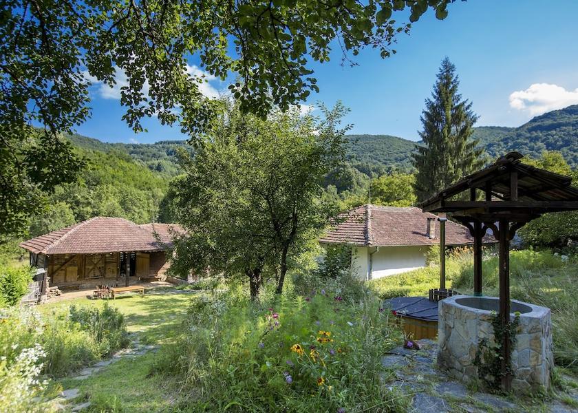  Gabrovo Exterior Detail