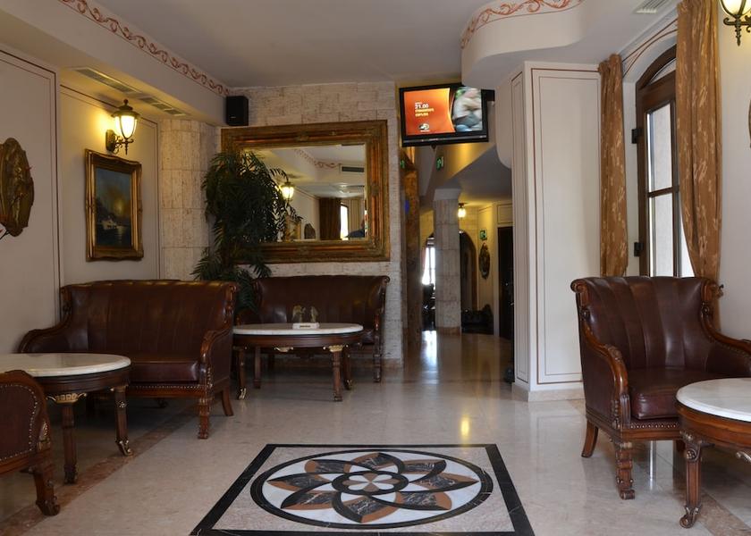  Plovdiv Interior Entrance