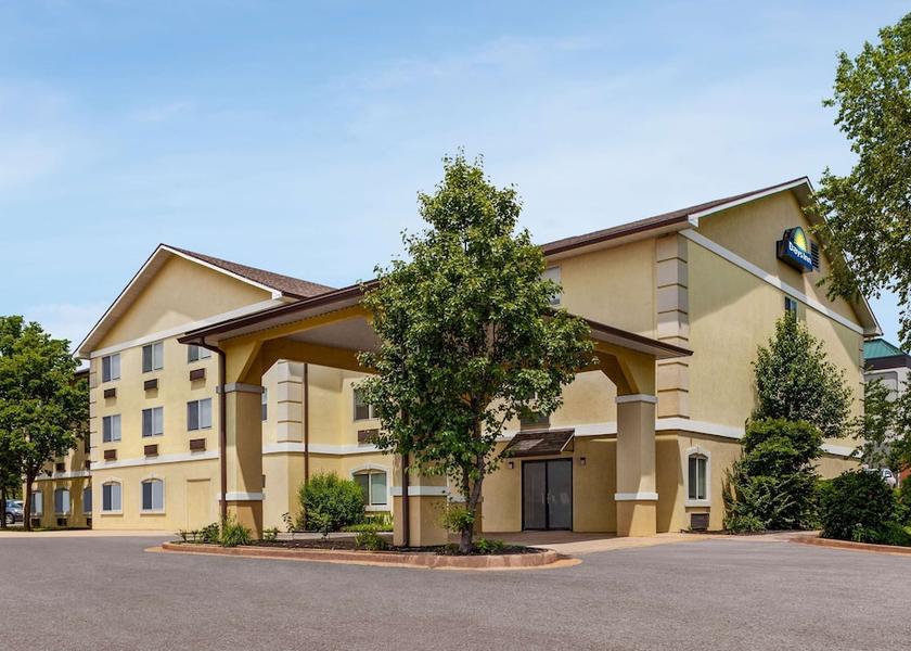 Missouri Kansas City Exterior Detail