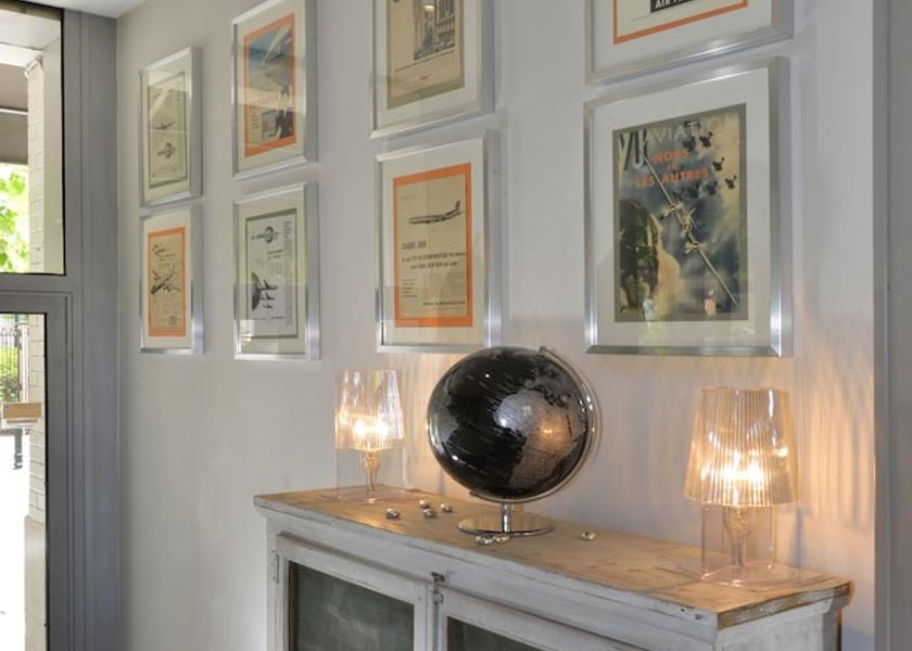 Ile-de-France Puteaux Exterior Detail