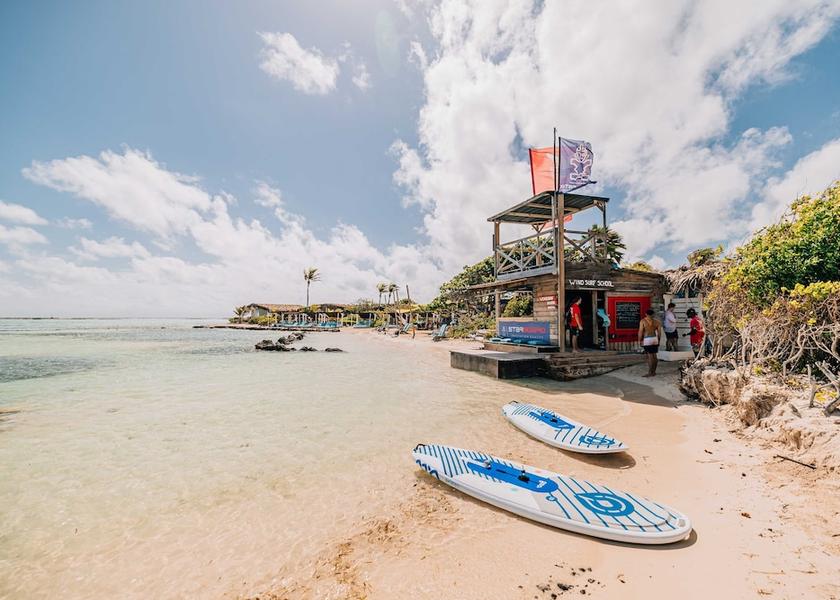  Kralendijk Snowboarding