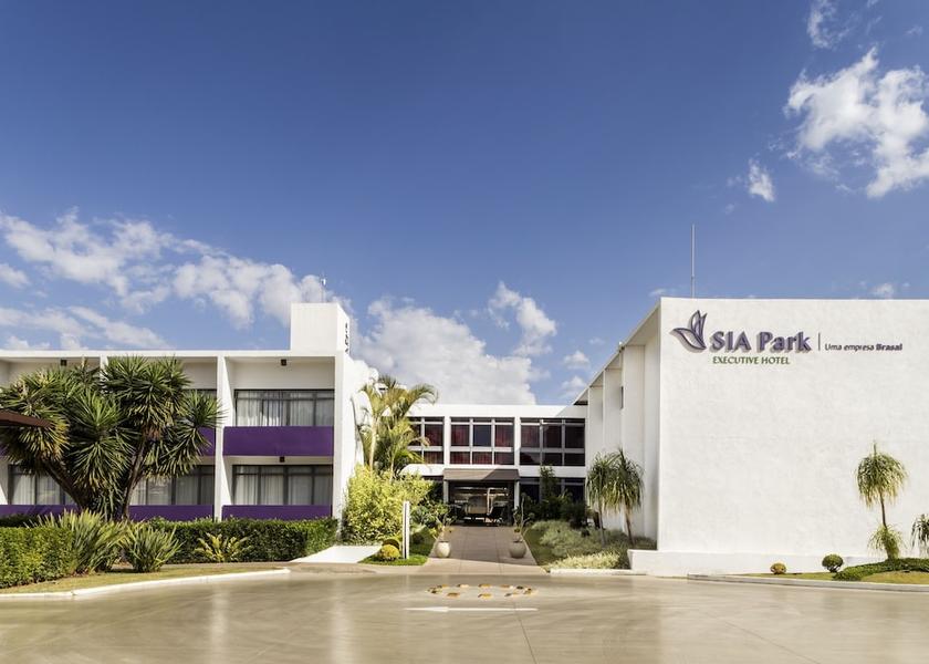 Federal SIA Facade
