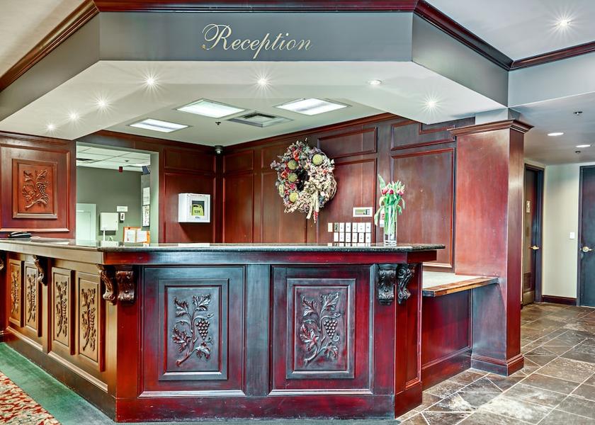 Ontario Grimsby Lobby