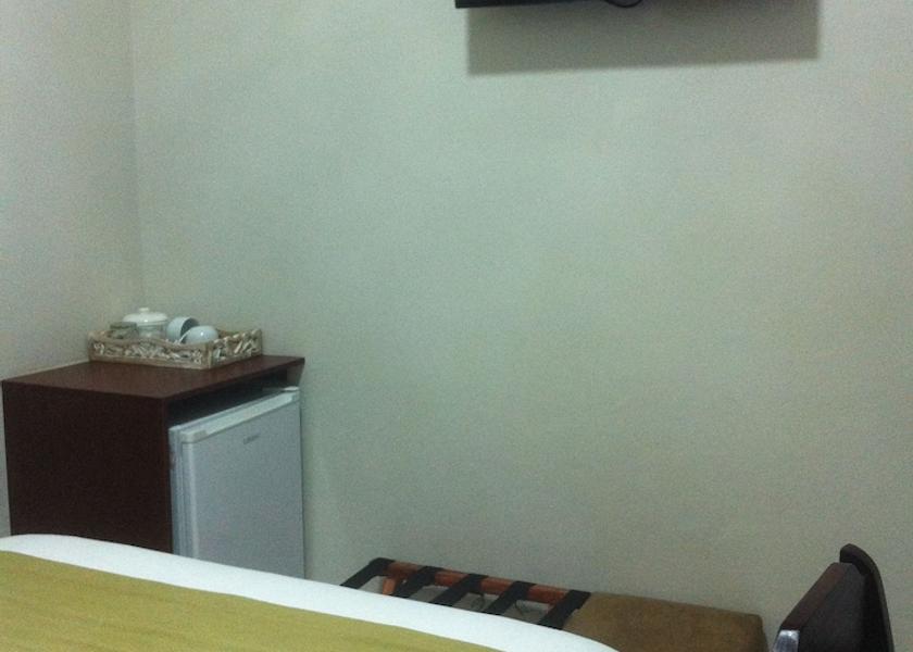  Francistown Room