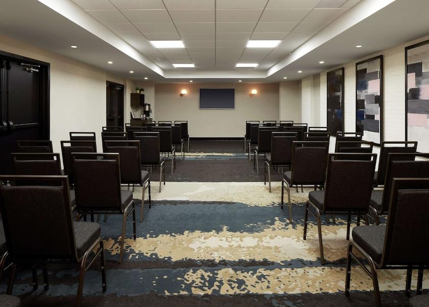 Quebec Dorval Meeting facility