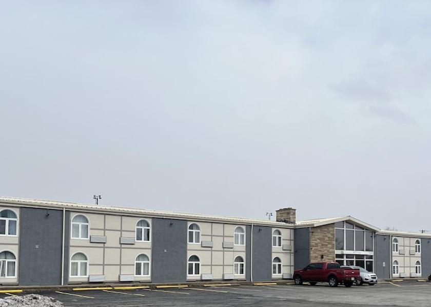 Ontario Sarnia Front of property