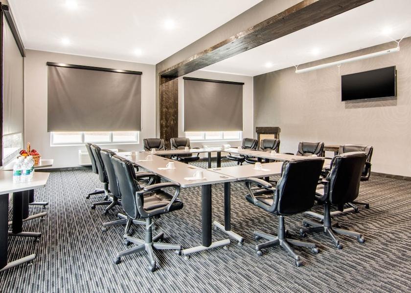Saskatchewan North Battleford Meeting Room