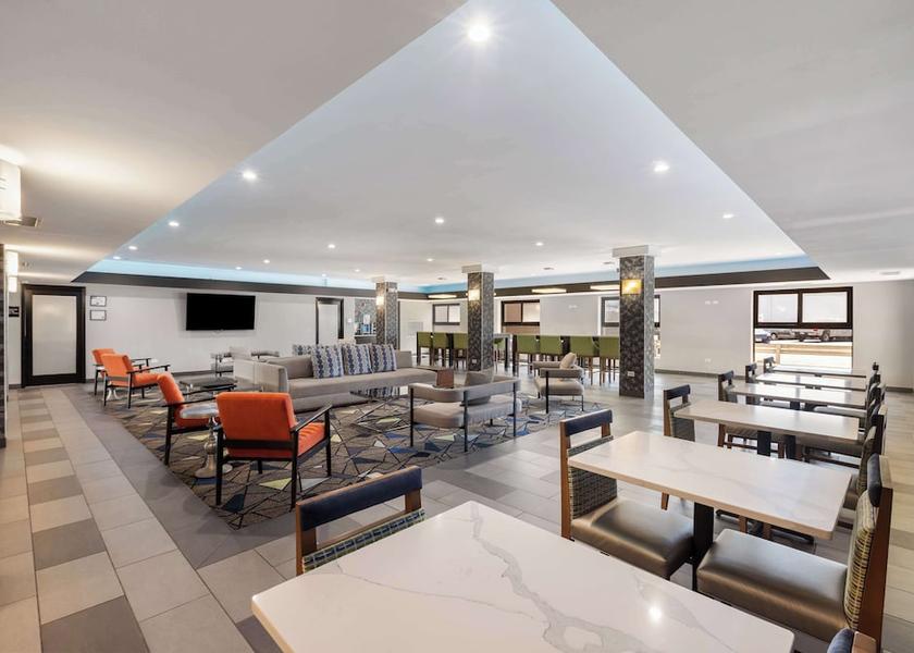 Illinois Burbank Breakfast Area